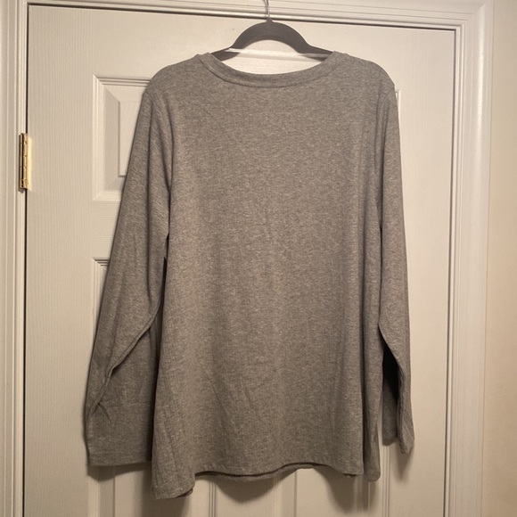 Brand New Ava & Viv Gray Long Sleeve Top…size 2X - Picture 2 of 5